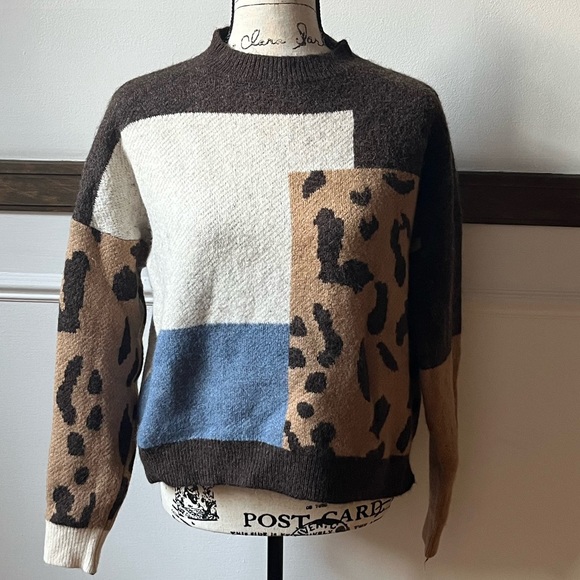 Color Block Sweater - Picture 1 of 6